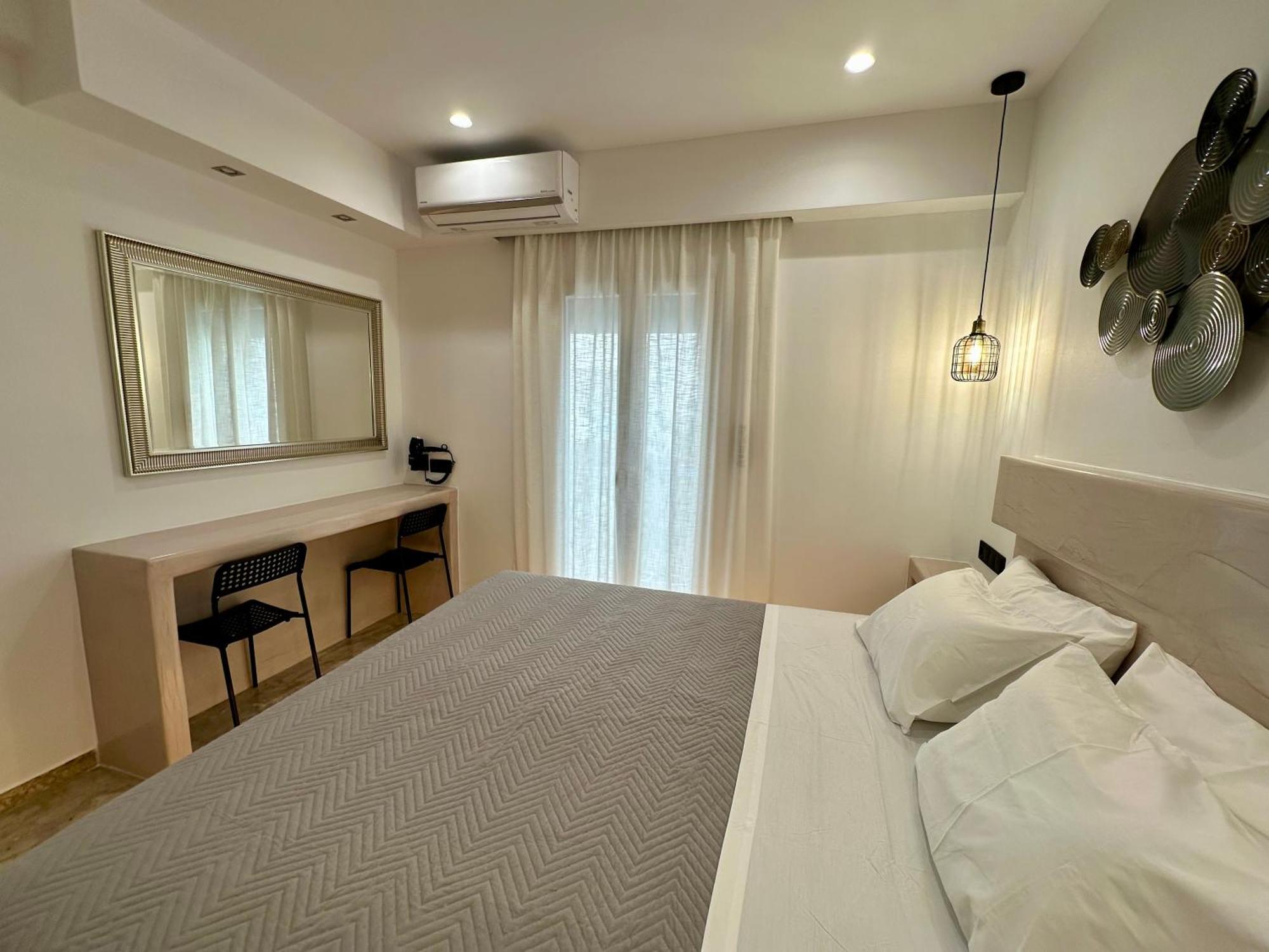 Aphrodite Hotel & Apartments Chora Exterior foto